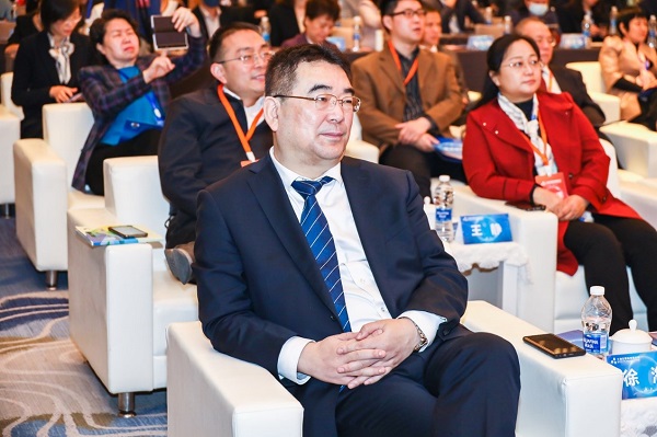 2.徐海代表中科院华南植物园参加论坛