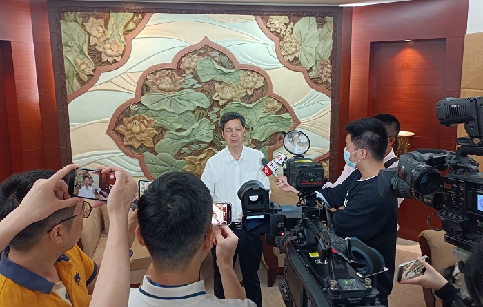 7.华南国家植物园主任任海接受媒体采访